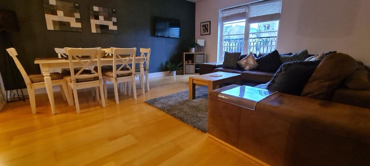 Pass The Keys Spacious 3Beds Flat Near City Centre - Free Parking Edinburgh Buitenkant foto
