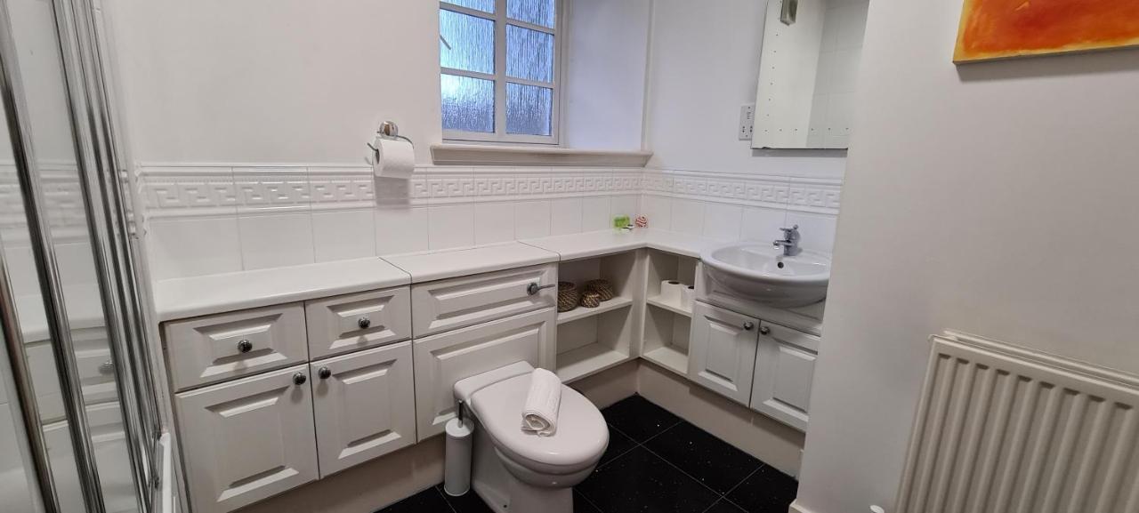 Pass The Keys Spacious 3Beds Flat Near City Centre - Free Parking Edinburgh Buitenkant foto
