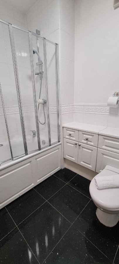 Pass The Keys Spacious 3Beds Flat Near City Centre - Free Parking Edinburgh Buitenkant foto