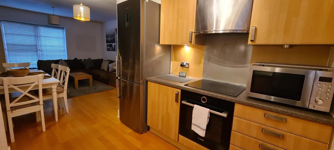 Pass The Keys Spacious 3Beds Flat Near City Centre - Free Parking Edinburgh Buitenkant foto