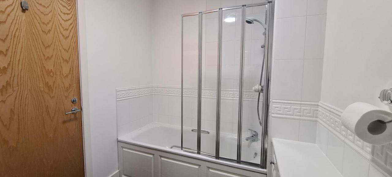 Pass The Keys Spacious 3Beds Flat Near City Centre - Free Parking Edinburgh Buitenkant foto